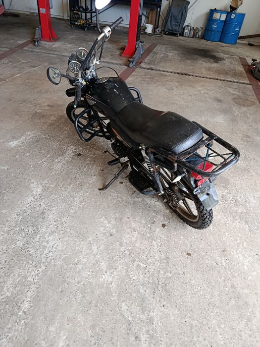 Мотоцикл спарк 125