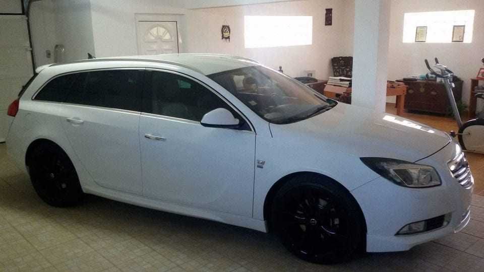 Opel Insignia Sports Tourer  160cv  Pack OPC — photo 3