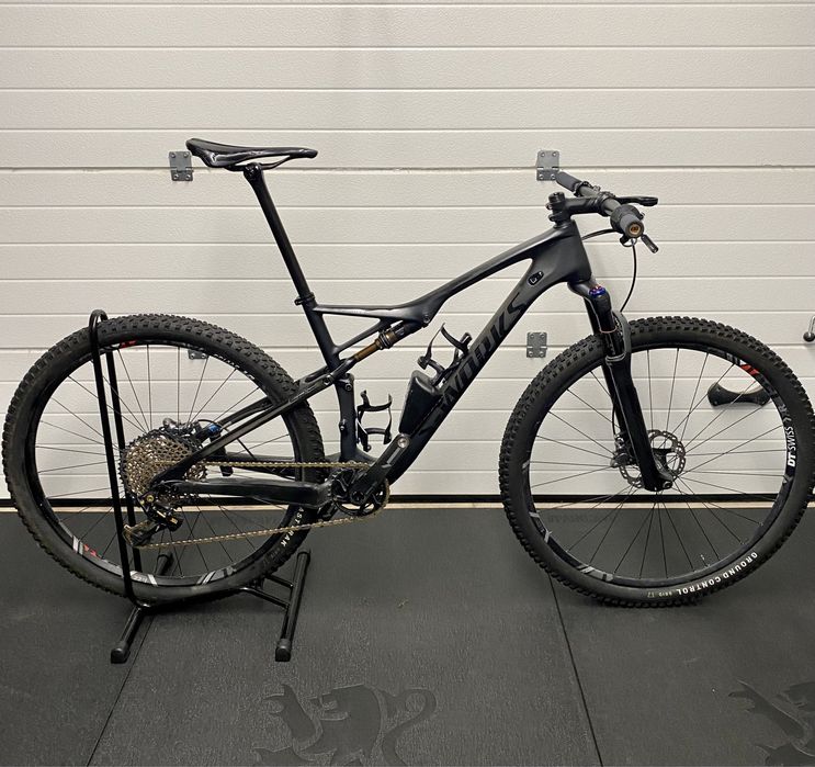 Bicicleta Specialized Epic FSR S-Works 2017 (Tam L) com Faturas