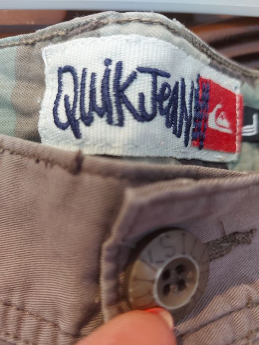 Calções da Quiksilver -Tam° L - Caqui