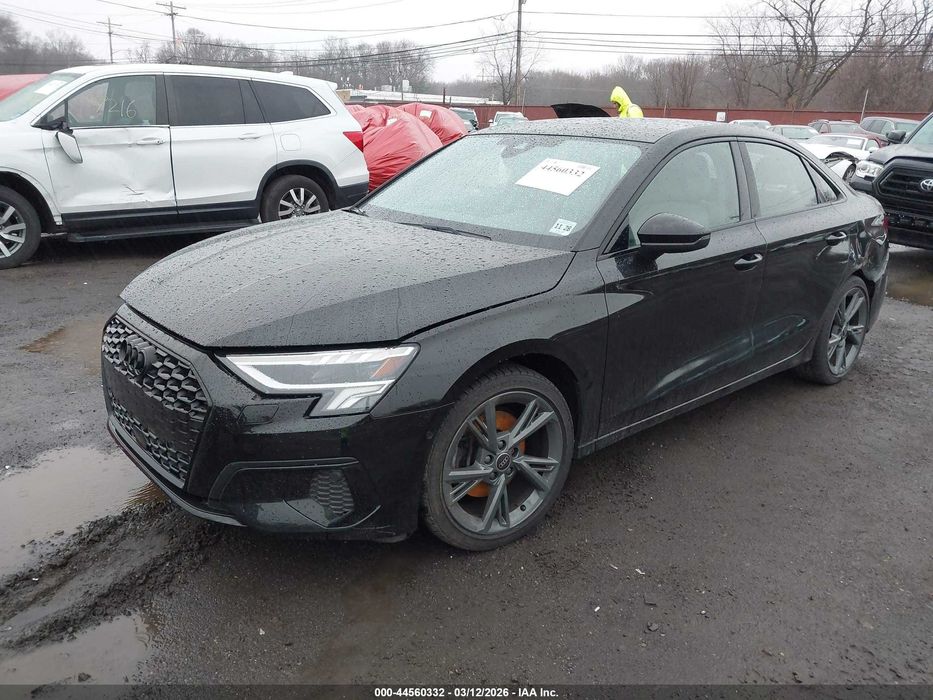 Бампер AUDI A3 (8Y) 2.0L розборка шрот