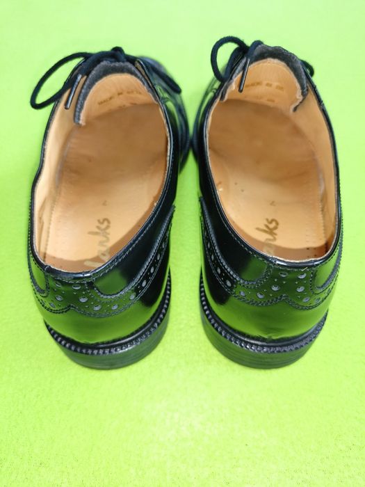 Туфлі, Броги Clarks