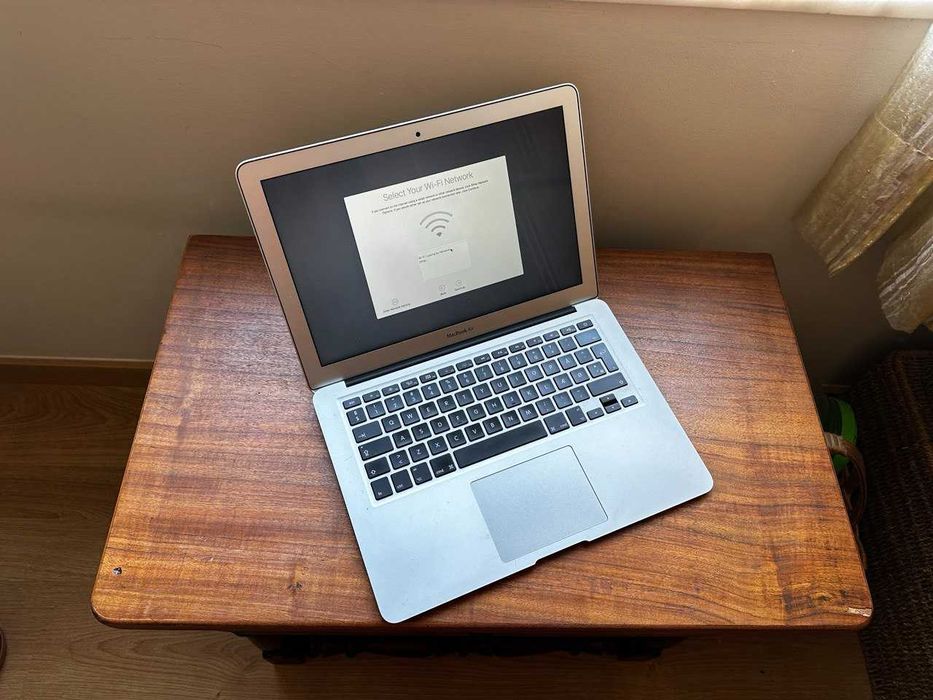Macbook Air 1466 (unibody, 2015)