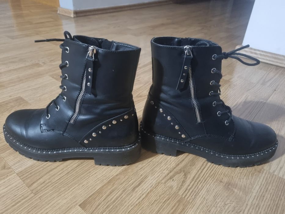 botki 40 workery z ćwiekami czarne wysokie