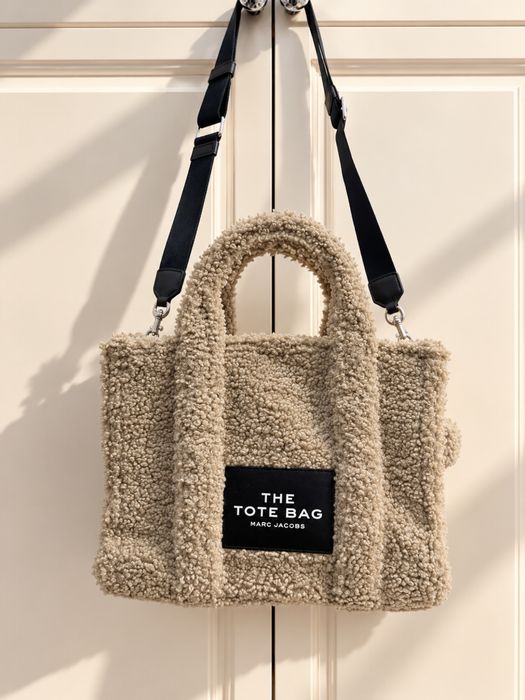 Оригінальна сумка Marc Jacobs The Teddy Tote Bag / Teddy Sherpa