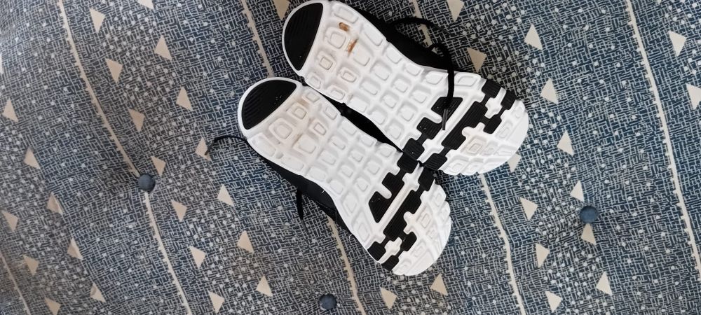 Ténis novos Reebok 42