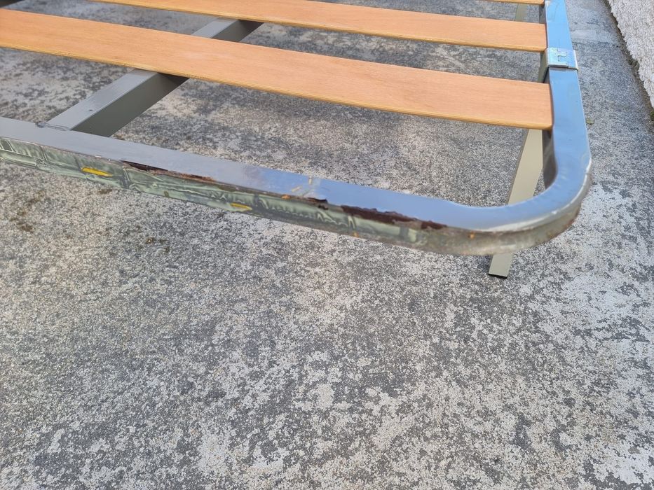 Colchão 140x190 cm + Estrado