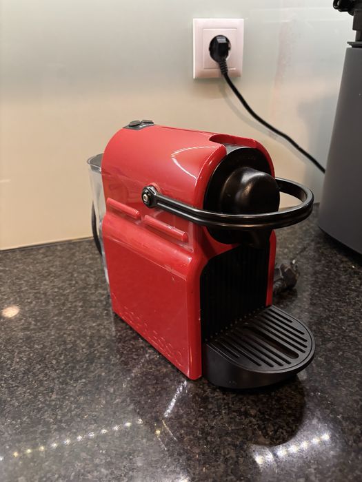 Maquina de Café Nespresso Usada
