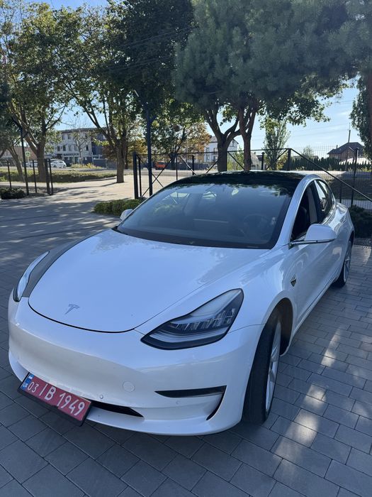 Tesla 3 2019 60kw