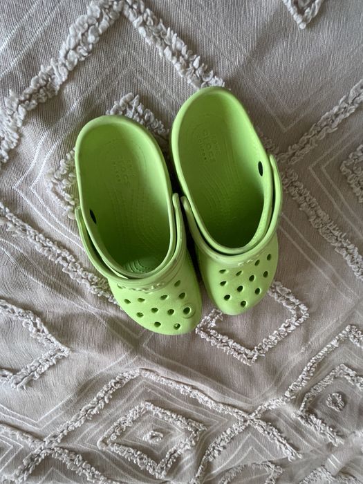 Дитячі сандалі crocs