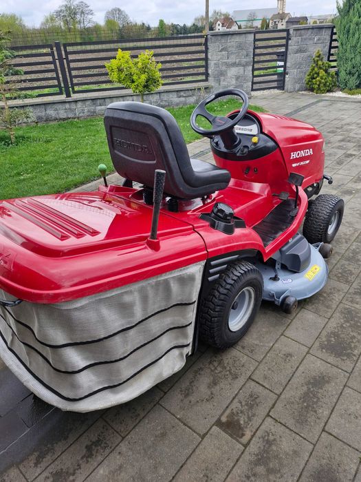 Kosiarka traktorek Honda hf 2622 22hp ,2015r pompa automat 122cm