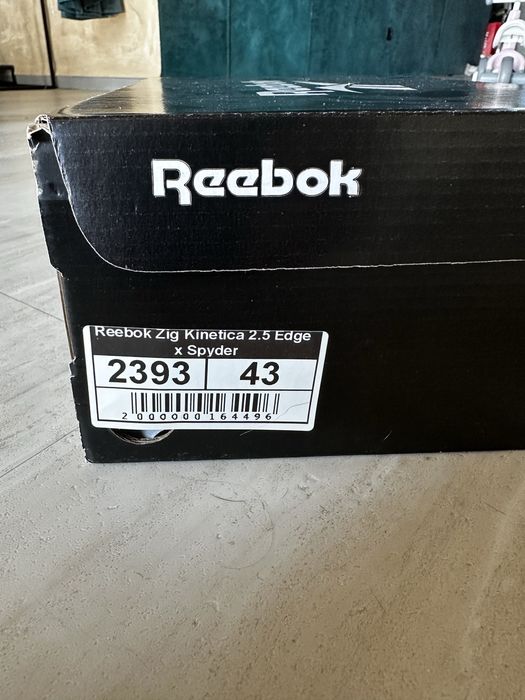 Продам кросівки Reebok Zig Kinetica 2.5 Edge x Spyder Khaki