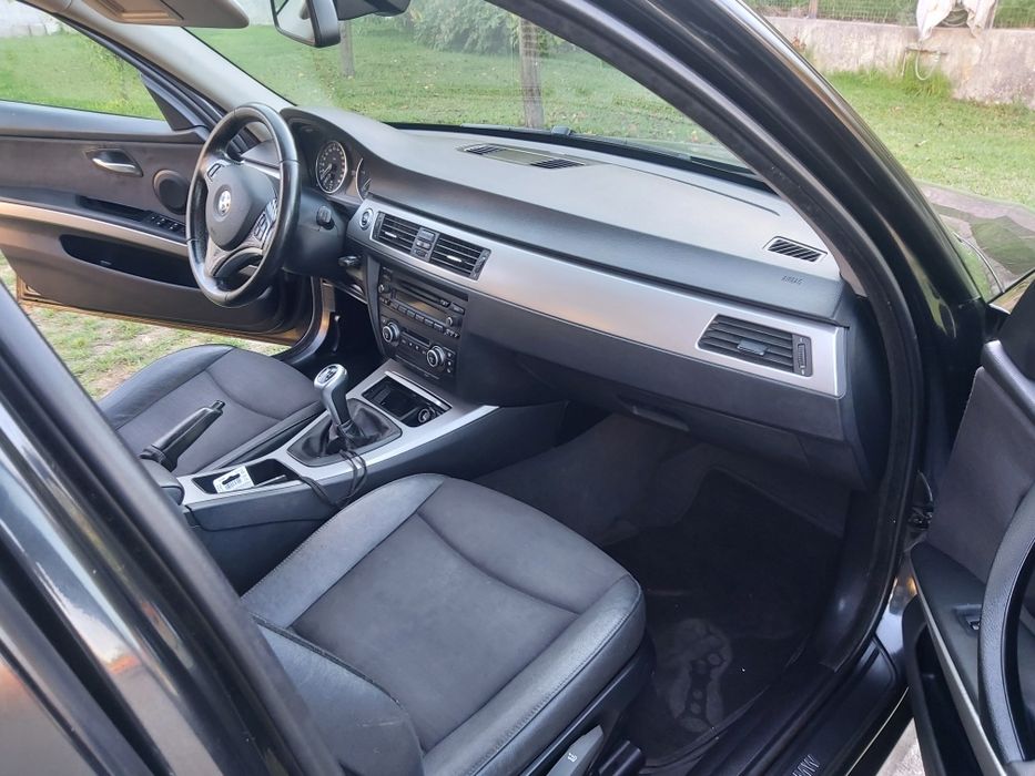 Vendo BMW 318d  e91  nacional de 2008