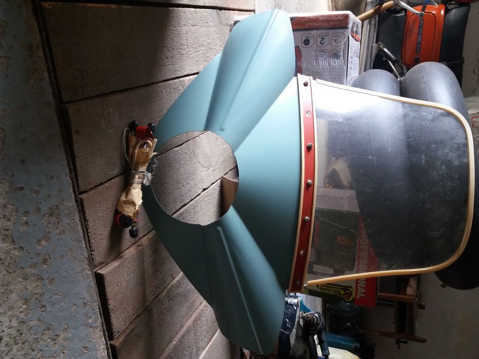 Щиток ветровой на мотоцикл