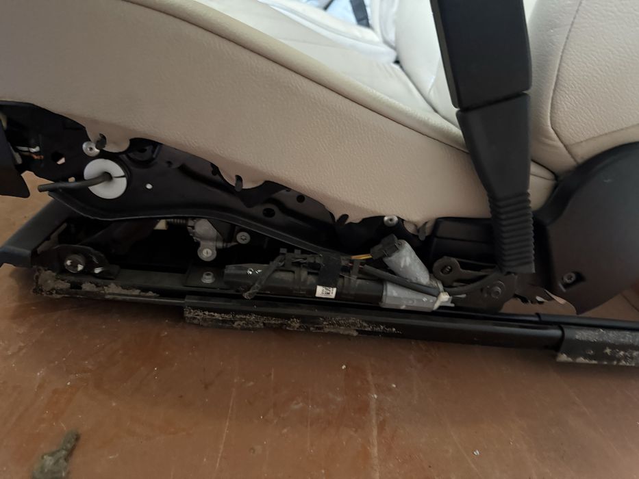 Салон BMW E70 2013