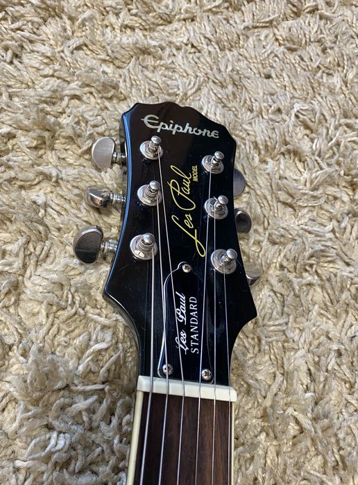 Электрогитара Epiphone Les Paul Standard с EMG 81/85.