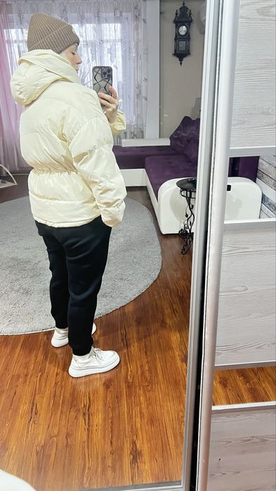 Куртка  стильна і зручна