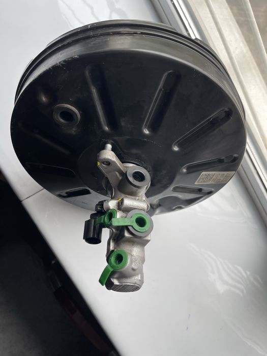 Вакуумний підсилювач тормозів VAG