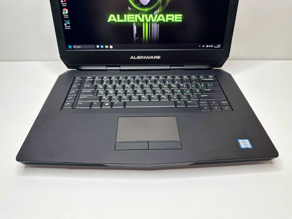 Dell Alienware 15 R2, i7-6700HQ, 16Gb, 256Gb + 1Tb, GTX 970M, FHD IPS