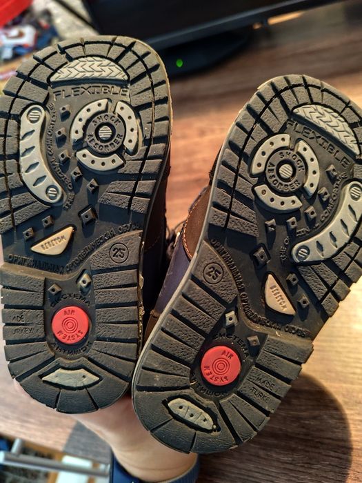 Шкіряні ортопедичні чобітки для хлопчика