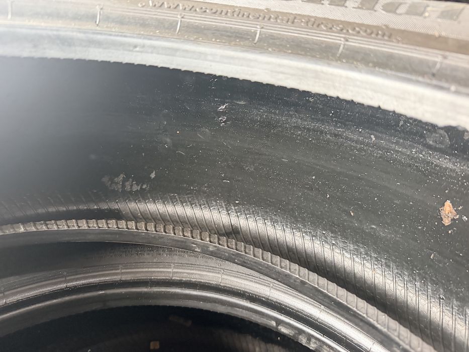 Резина Continental 215/55R17 літо