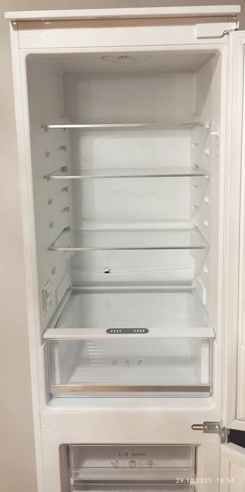 Lodówka do zabudowy Amica 177 cm