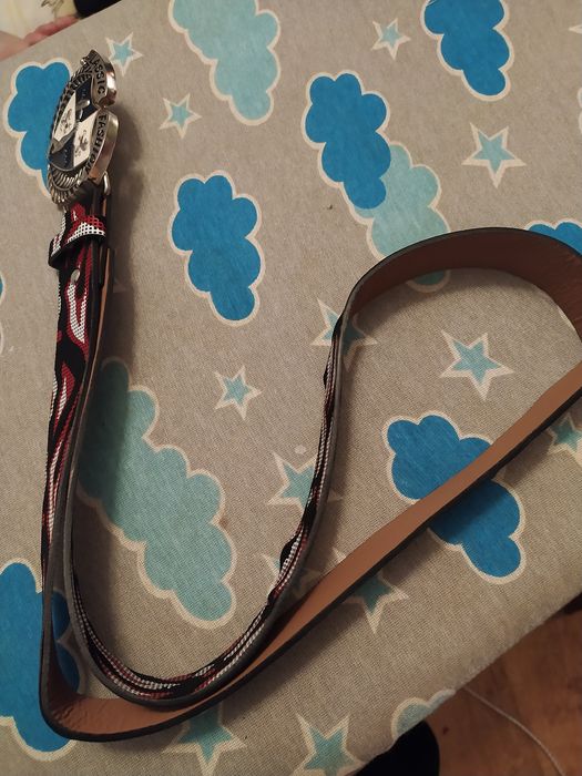 Джинсы женские, размер 32, синие, ремень в подарок