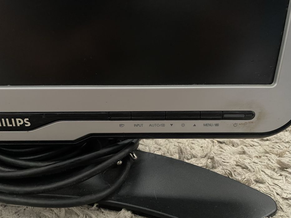 Монитор philips 190C рабочий