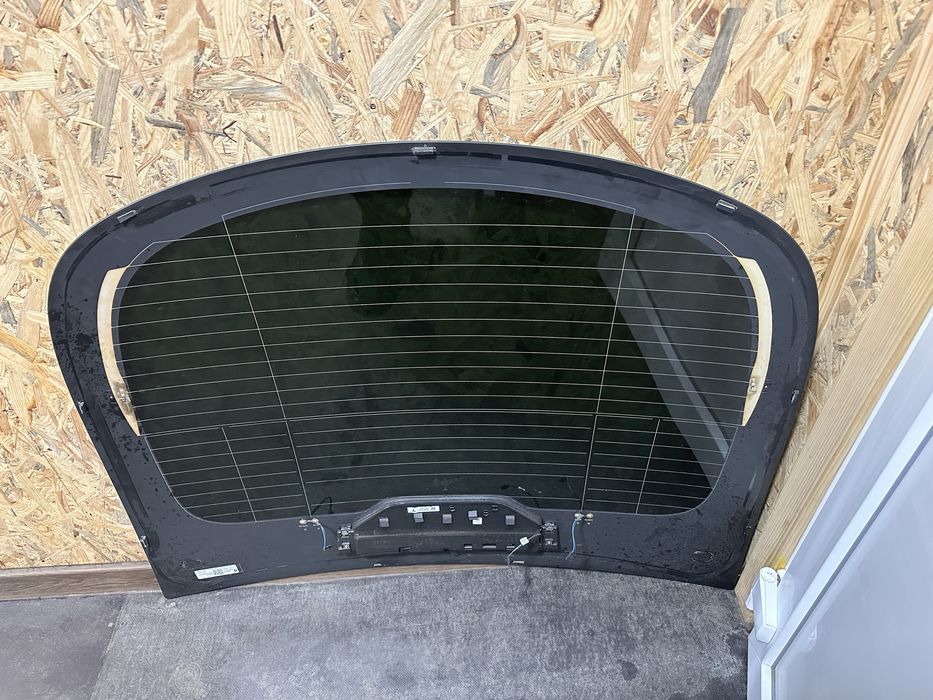 Скло панорама тесла багажника скло в ляду Tesla Y 2023