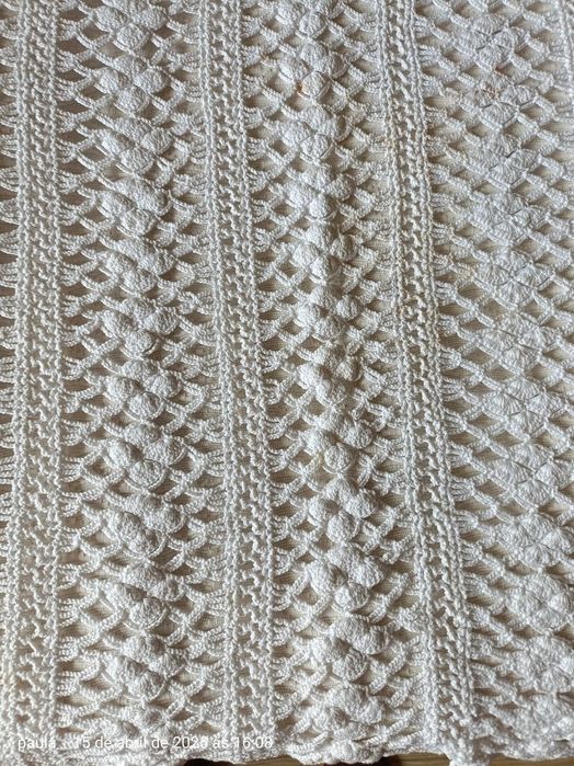 Colcha de renda feita à mão