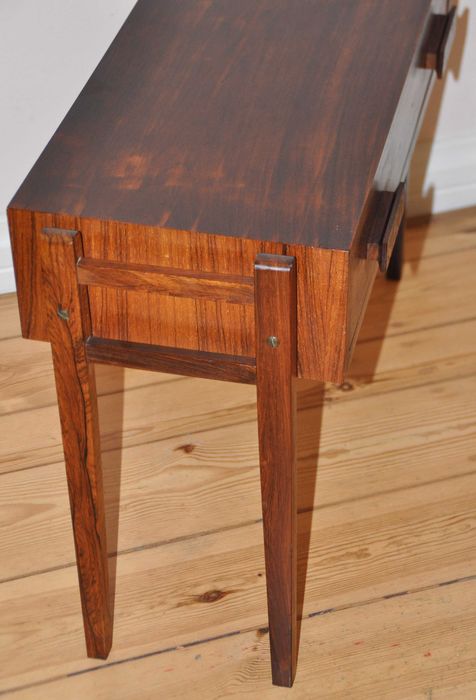 Stół / konsola / komoda w stylu skandynawskim 50 cm. x 72 cm x 31 cm.