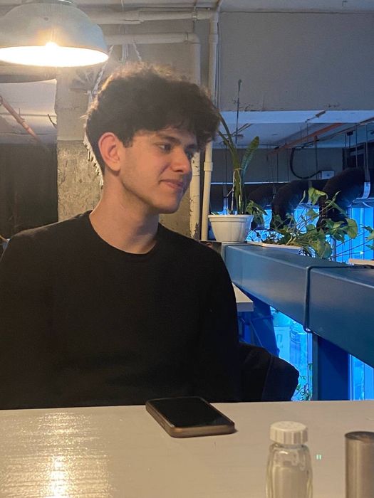 репетитор з японської/англійської мови