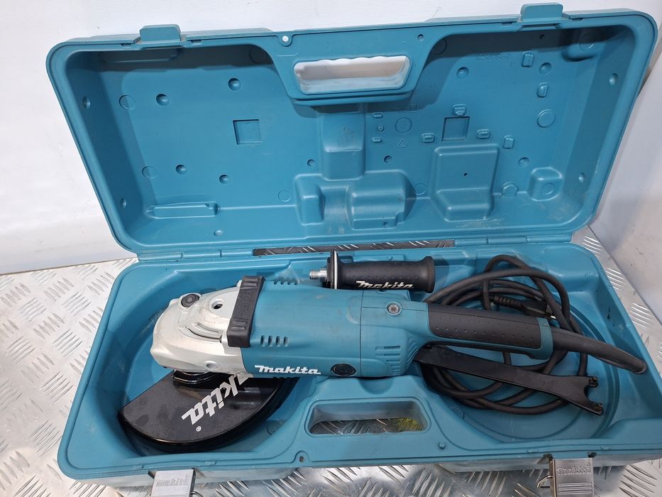 Makita Кутова шліфувальна машина Makita GA 9020R