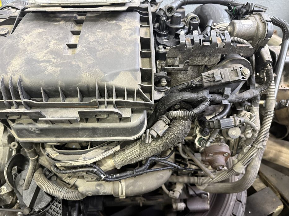 Motor e Caixa Citroen/Peugeot 1.6 HDI  Ref: 9H06