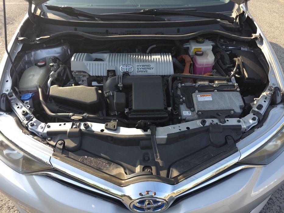 Toyota auris TS 1.8 HYBRID