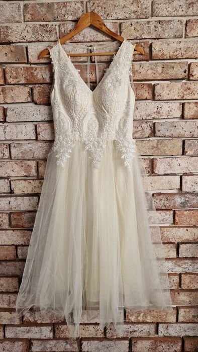 Suknia ślubna midi klasyczna skromna tiulowa księżniczka r.38