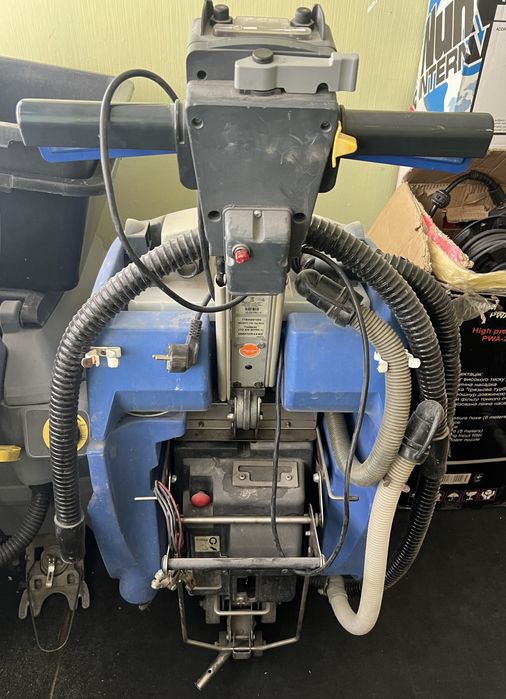 Поломийка Numatic
