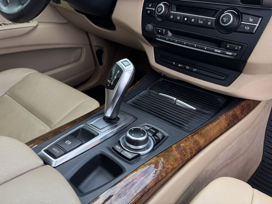 Продам BMW X5 E70 2012