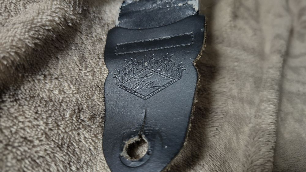 Pasek do gitary basowej. Punk. Używany. Tanio