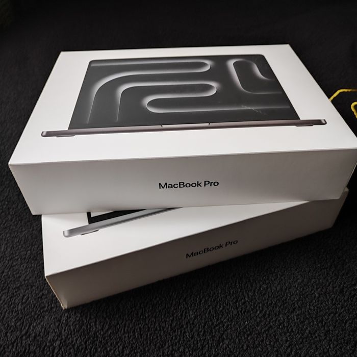 Apple MacBook Pro 14" (2021 та 2024)