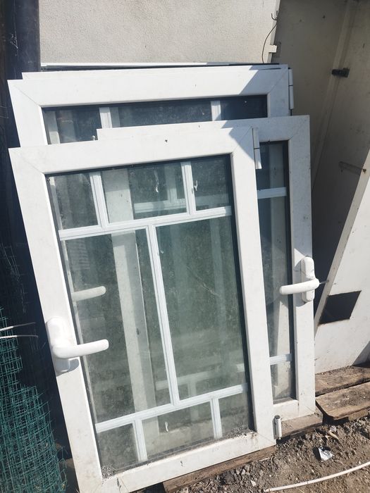 Lote de Janelas e Porta em Alumínio Branco Termolacado (Vidro Duplo