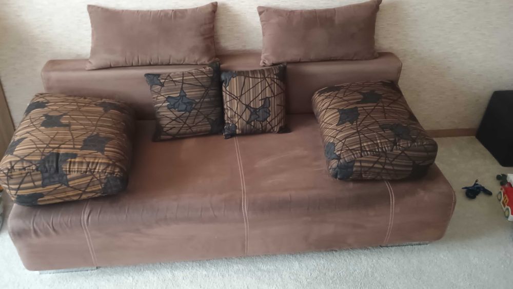 Sofa brązowa z funkcją spania