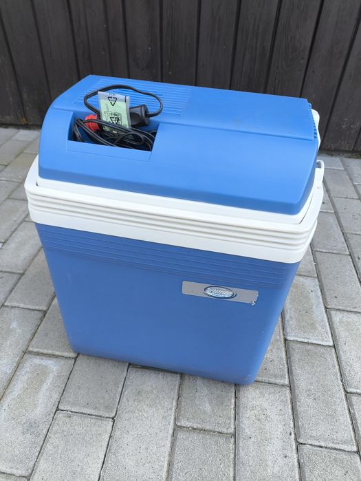 Lodówka turystyczna jak Nowa 12v  24 l kamper przyczepa kempingowa