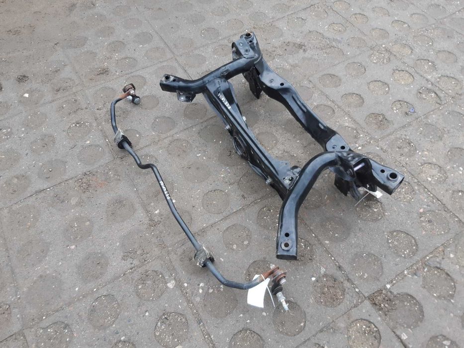 Toyota Prius V XW60 AWD 4x4 kołyska rama zawieszenia sanki tył AWD