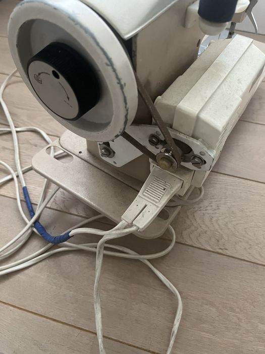 Łucznik PREDOM 466 - maszyna do szycia