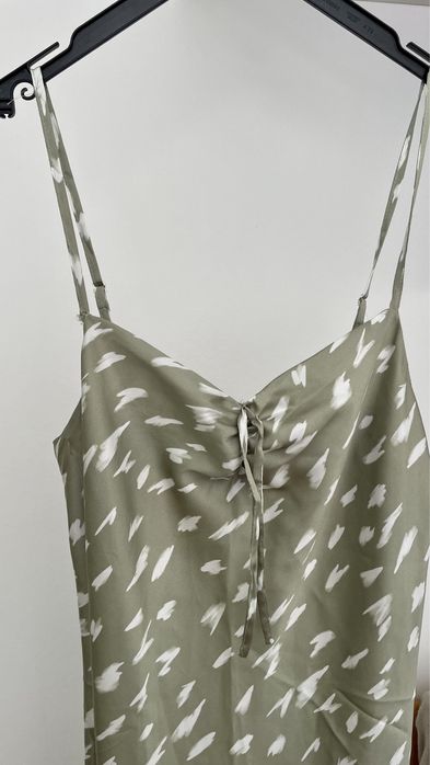 Vestido cetim verde e branco