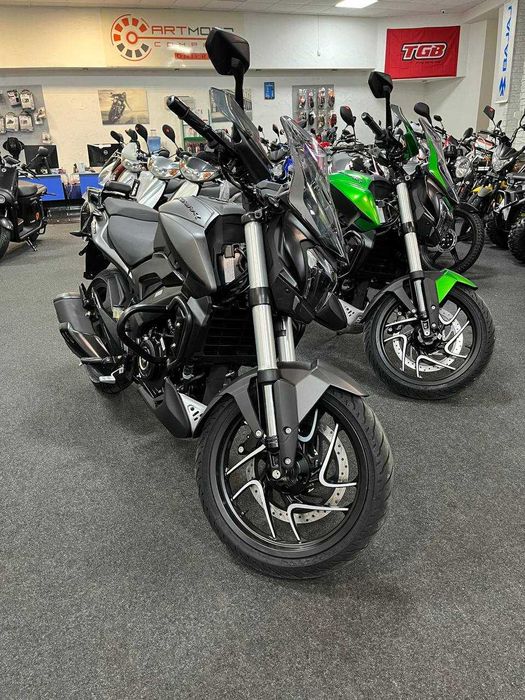 Мотоцикл Bajaj Dominar 400