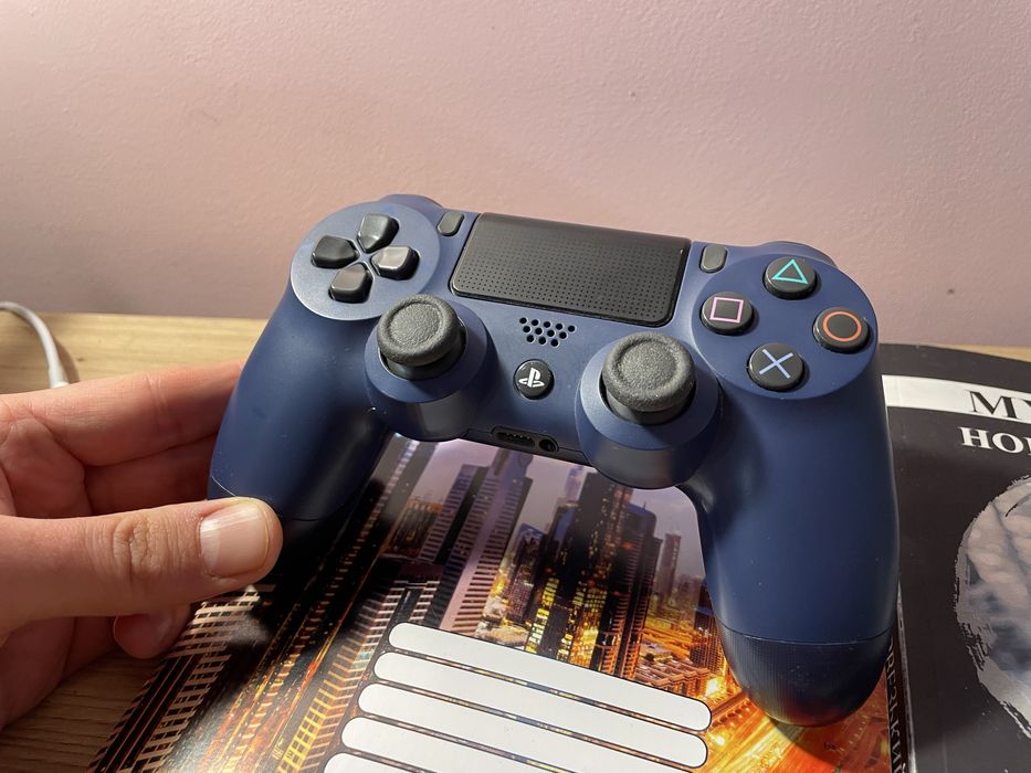 Джойстик для PS4 DUALSHOCK 4  V2