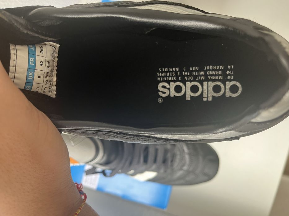 Chuteiras de futebol Adidas pretas vintage dos anos 90