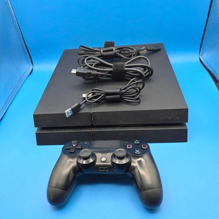 Consola Playstation 4 Pro & Comando